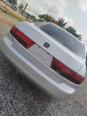Honda Accord 2005 Silver
