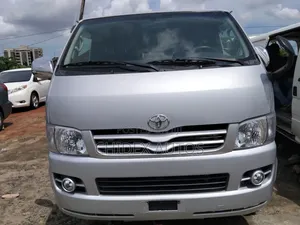 Toyota HiAce 2010 Silver