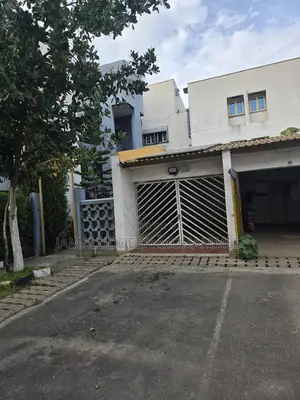 Furnished 3bdrm Block of Flats in Cbn Senior Quarters for rent