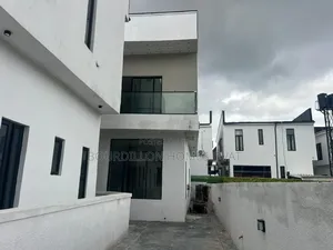 4bdrm Duplex in Lekki Palm City for sale