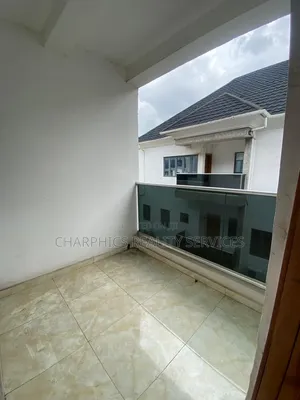 4bdrm Duplex in Jakande for rent