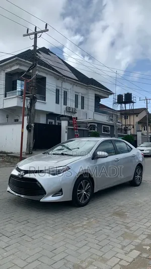 Toyota Corolla LE 4dr Sedan (1.8L 4cyl CVT) 2016 Silver
