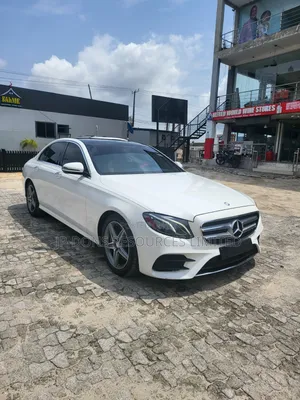 Mercedes-Benz E300 4Matic AWD Sedan (2.0L 4cyl 9A) 2017 White