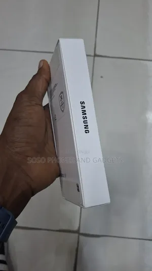 New Samsung Galaxy A17 256 GB Silver