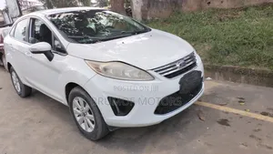 Ford Fiesta 1.4 2010 White