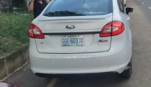 Ford Fiesta 1.4 2010 White