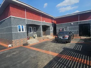 6bdrm Block of Flats in Asipa,Tipper Garage, Ibadan for sale