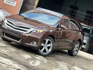 Toyota Venza Limited AWD V6 2013 Brown