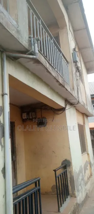 12bdrm Block of Flats in Alakuko for sale