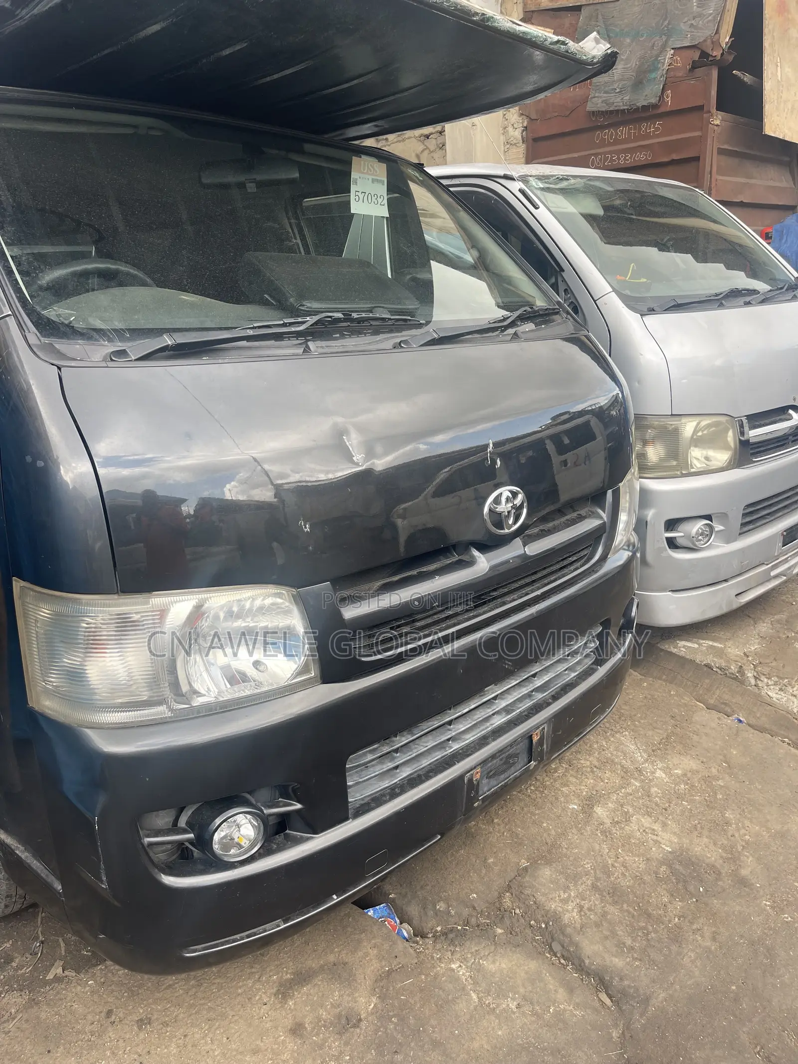 Toyota HiAce 2012 Black