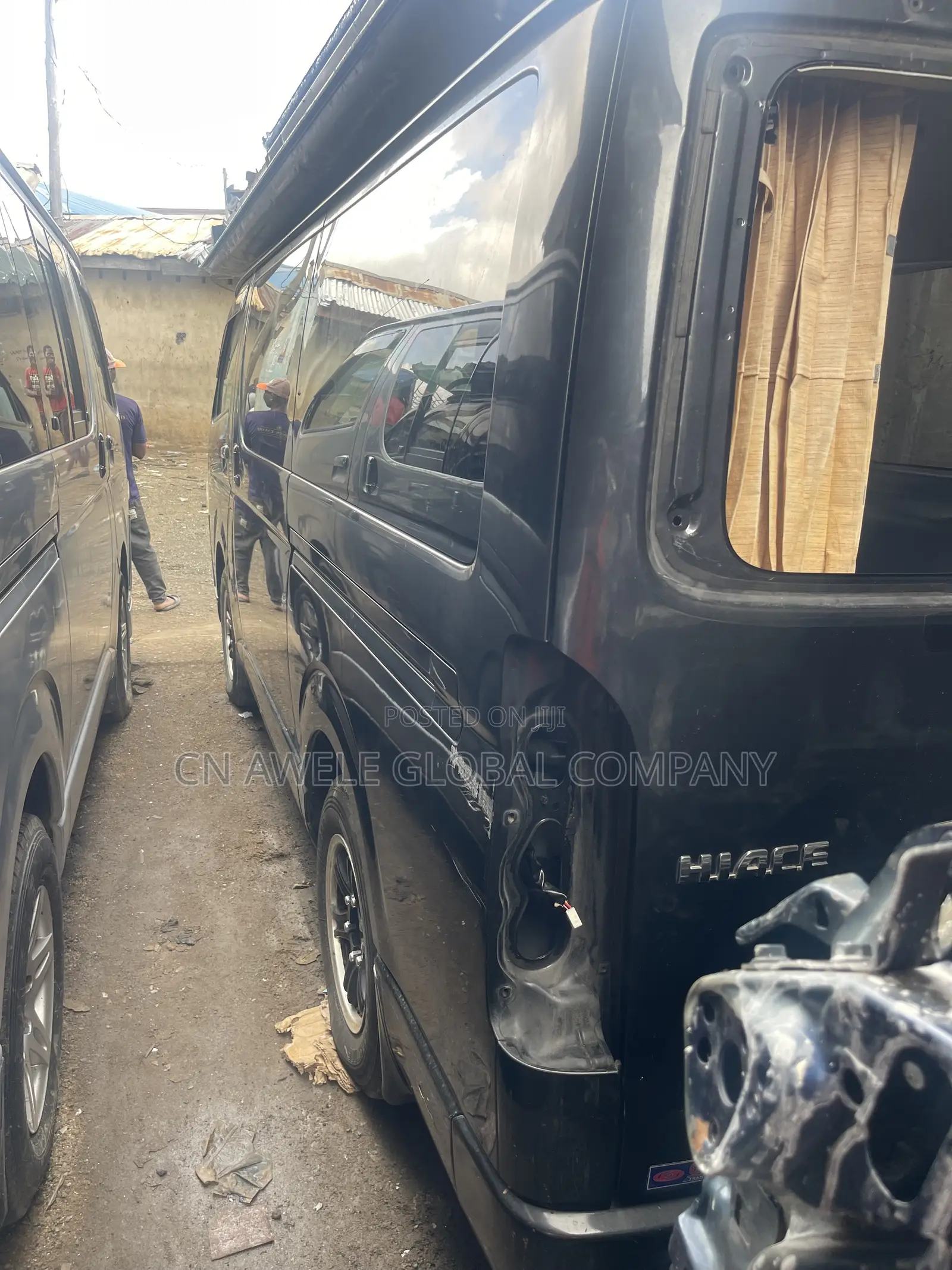 Toyota HiAce 2012 Black