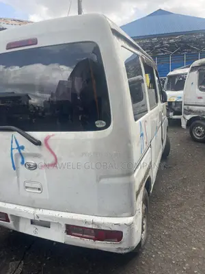 Daihatsu Hijet 2020 White