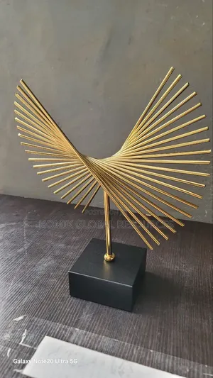 Metal Handicraft Abstract Golden Geometry Fly Wing Ornament Statue
