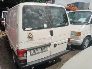 Volkswagen Transporter 2003 White