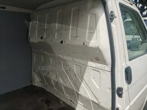 Volkswagen Transporter 2003 White