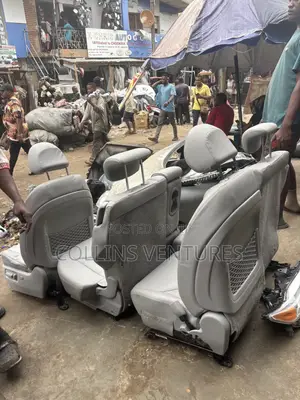 Complete Seat Toyota Rav4 2008-11 Available