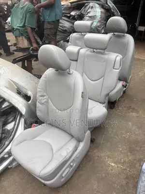 Complete Seat Toyota Rav4 2008-11 Available
