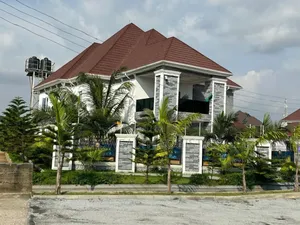 Furnished 6bdrm Duplex in Idu Industrial for sale