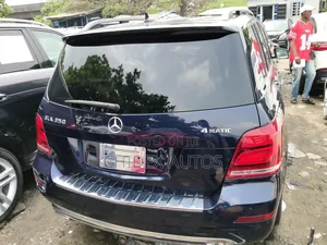 Mercedes-Benz GLK-Class 2015 Blue