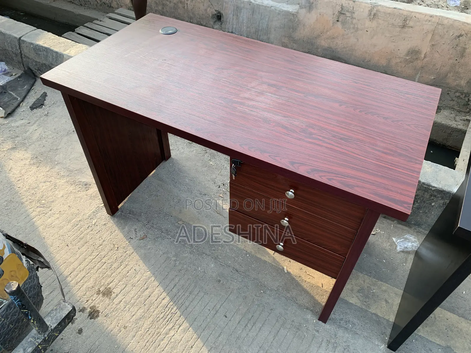 Office Desk