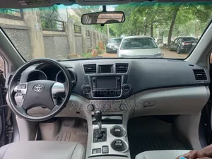 Toyota Highlander 2013 Green