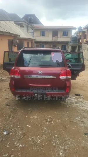 Toyota Land Cruiser 2009 Red