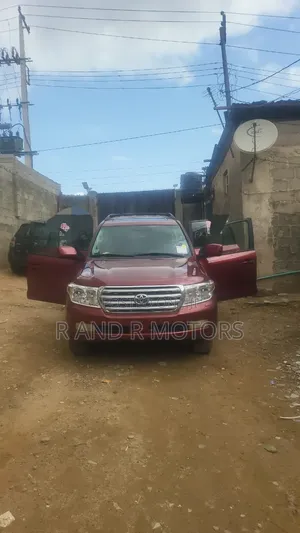 Toyota Land Cruiser 2009 Red
