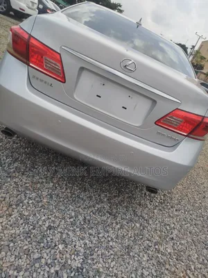 Lexus ES 2012 Silver
