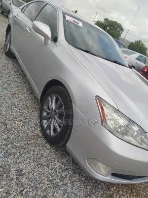 Lexus ES 2012 Silver