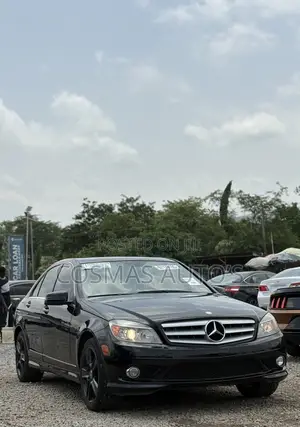 Mercedes-Benz C300 2010 Black