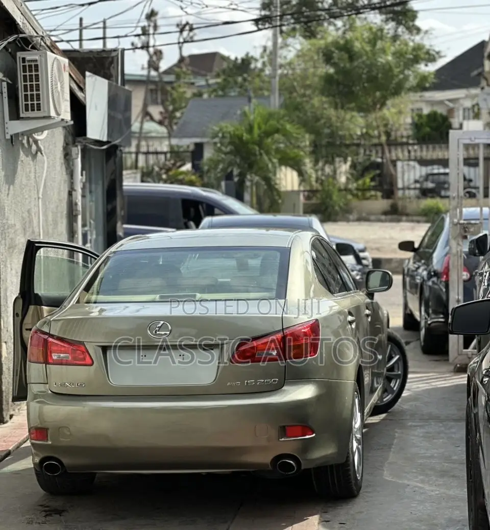 Lexus IS 2008