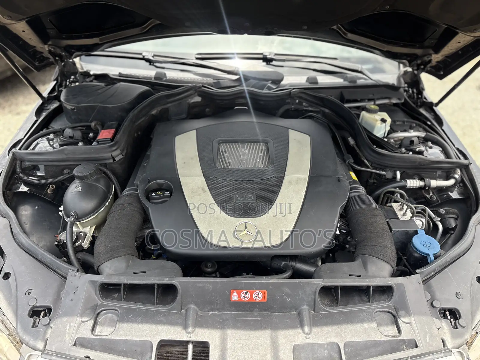 Mercedes-Benz C300 2010 Black