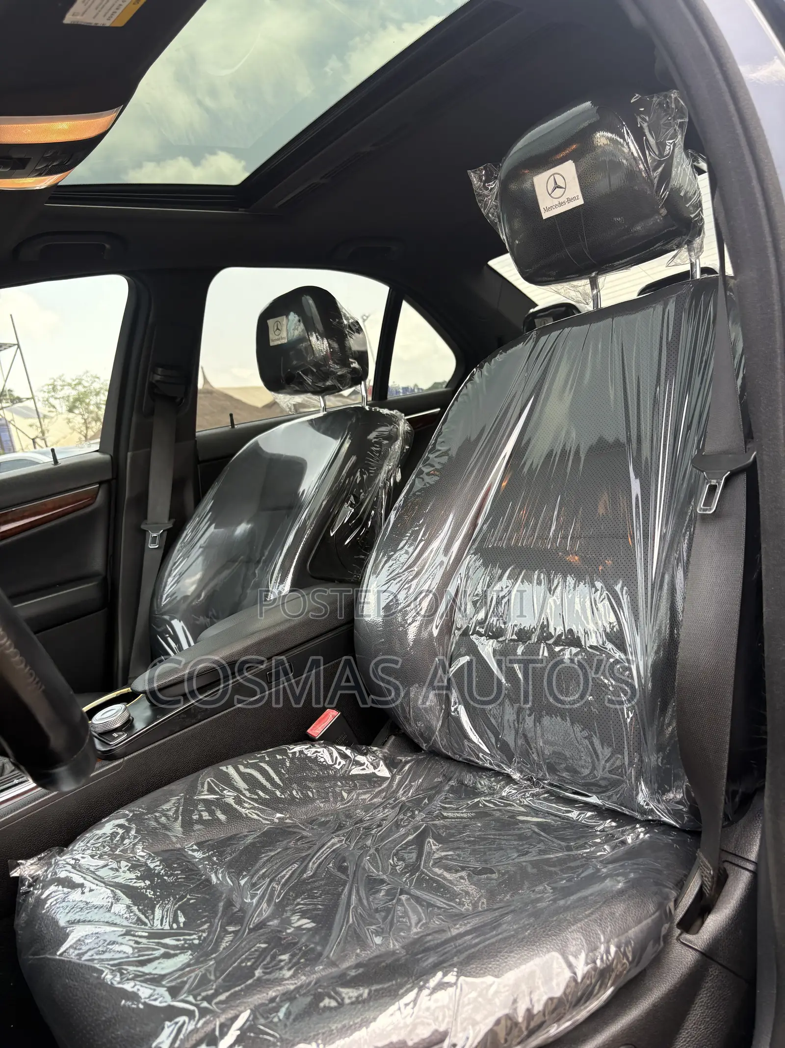 Mercedes-Benz C300 2010 Black