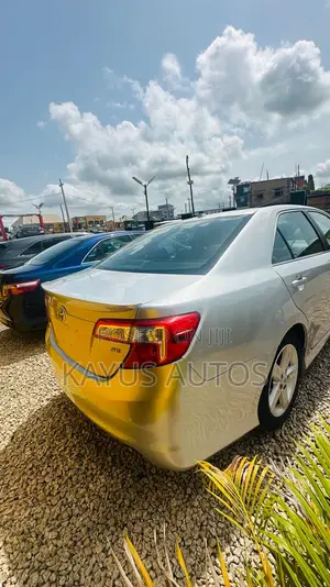 Toyota Camry 2012 Silver