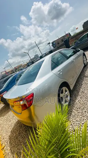 Toyota Camry SE 4dr Sedan (2.5L 4cyl 6A) 2012 Silver