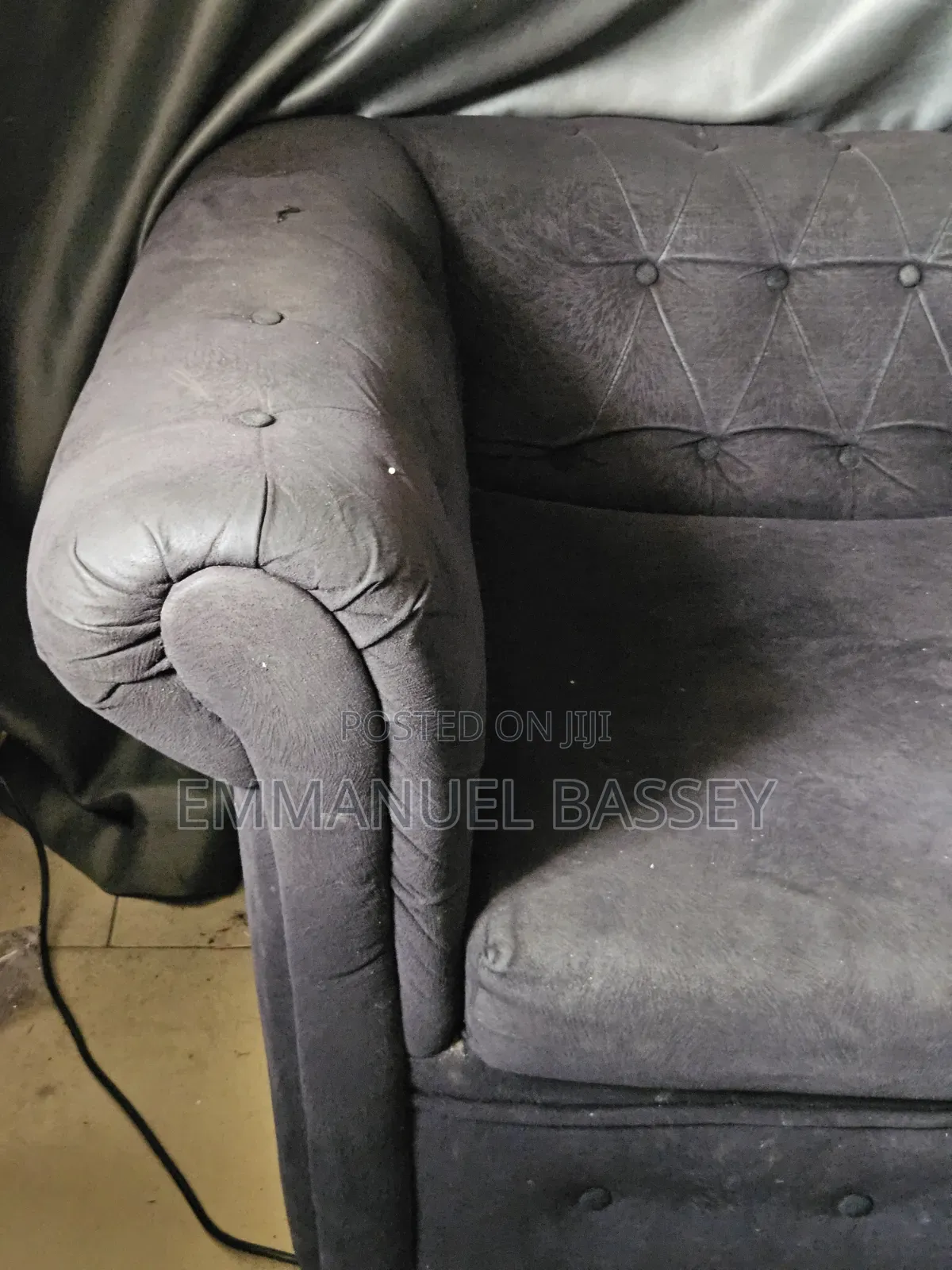 Single Chair