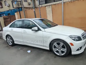 Mercedes-Benz C300 Sport 4Matic Sedan AWD (3.0L 6cyl 7A) 2011 White