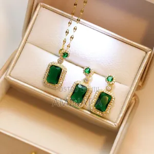 Luxurious Classy Jewelry Sets (Green,Red, Purple)