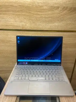 Laptop Asus ROG Zephyrus G14 16GB AMD Ryzen 9 SSD 1T