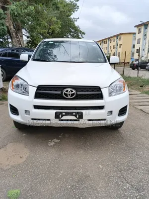 Toyota RAV4 2011 White