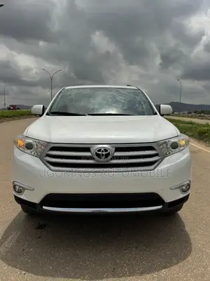 Toyota Highlander Limited 3.5L 2WD 2013 White