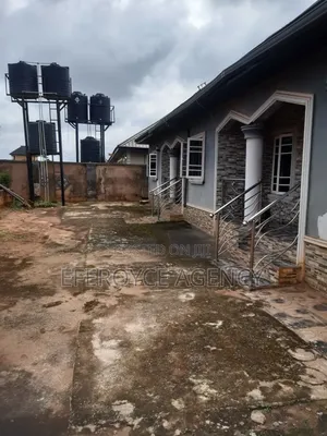 2bdrm Apartment in Agbor Road Bypass, Benin City for rent