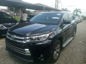 Toyota Highlander Limited 4dr SUV AWD (3.5L 6cyl 6A) 2014 Black