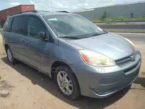 Toyota Sienna LE AWD 2006 Blue