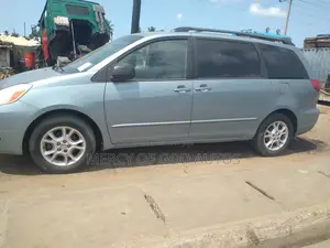 Toyota Sienna LE AWD 2006 Blue