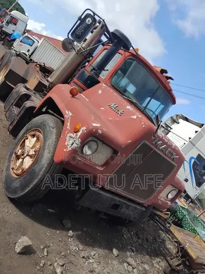 Truck Head