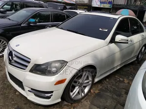 Mercedes-Benz C300 2012 White