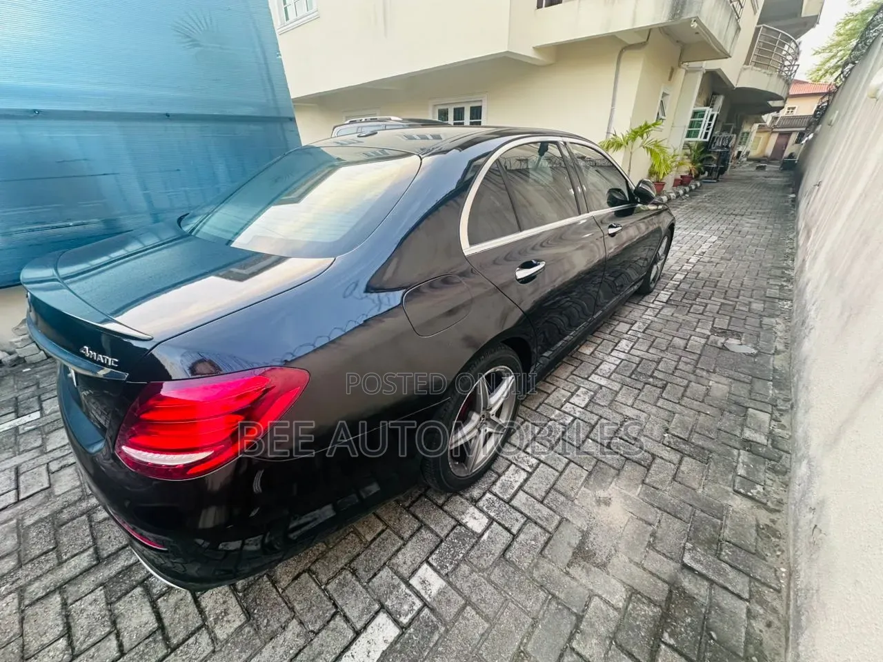 Mercedes-Benz E300 4Matic AWD Sedan (2.0L 4cyl 9A) 2017 Black