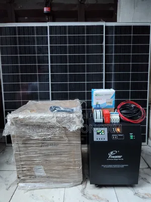 2000watt All in One Solar Generator With 3 Solar Panels