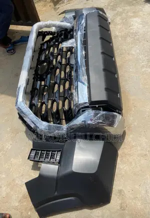 Complete Front Bumper Tundra 2024